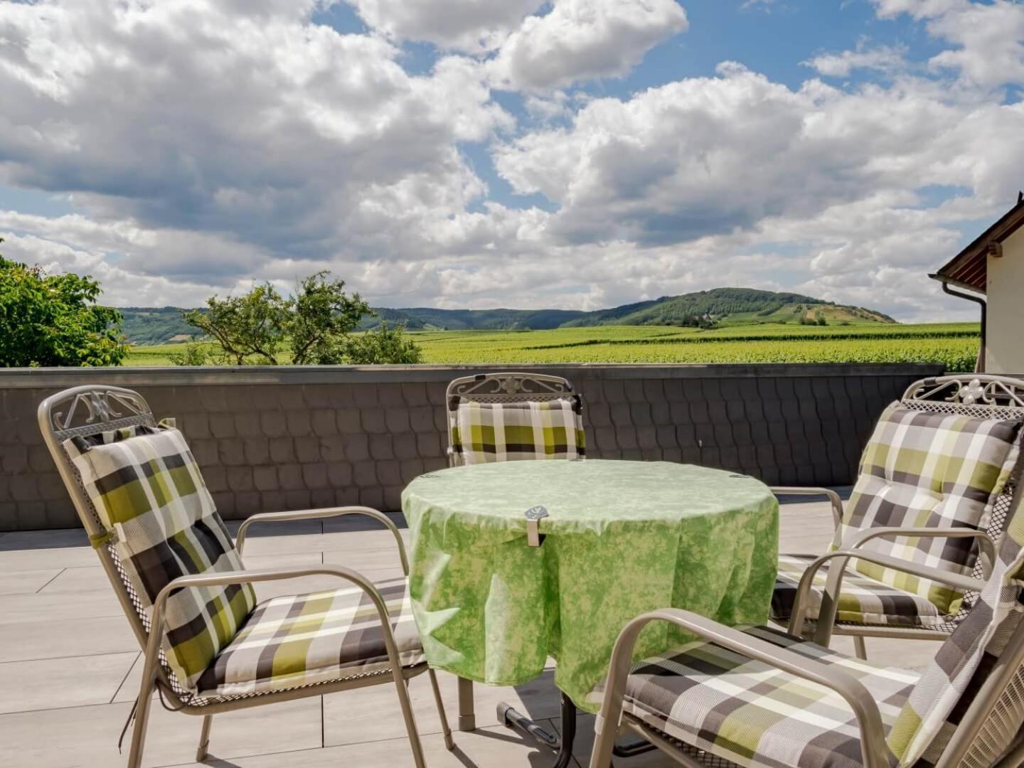 Ferienweingut Winnebeck Köwerich Екстериор снимка